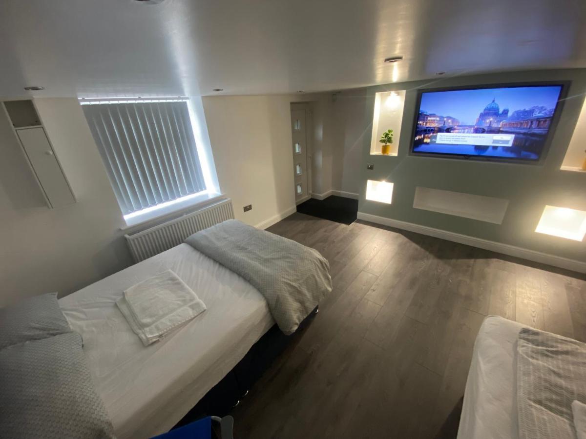 Villa Entire Luxury House Elland Exterior foto